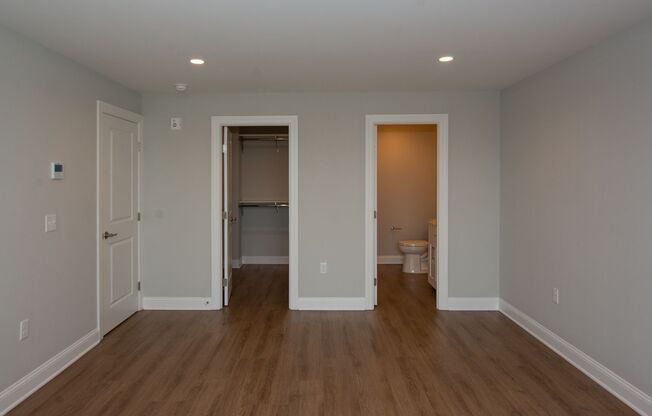 2 beds, 1.5 baths, 1,100 sqft, $2,955, Unit 202L