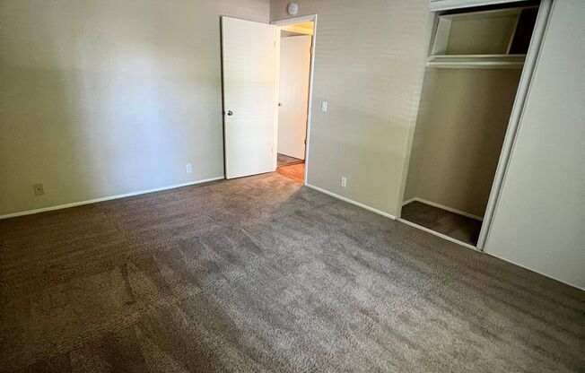 1 bed, 1 bath, 462 sqft, $1,275, Unit 1570 CAL-204