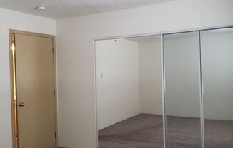 2 beds, 1 bath, 890 sqft, $1,295, Unit A201