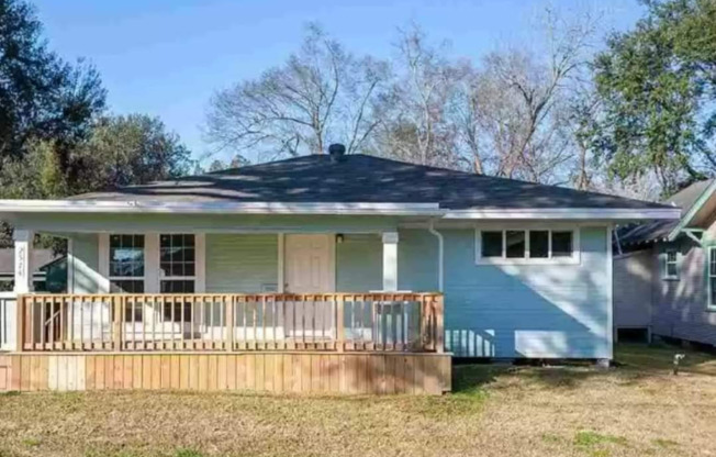 2574 MCFADDIN AVE