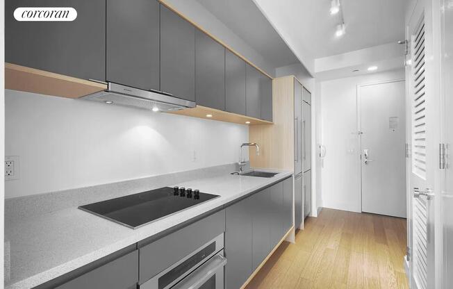 Studio, 1 bath, $3,400, Unit 35C