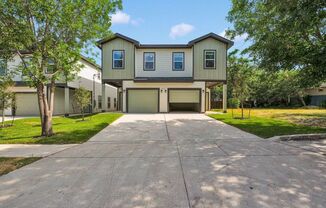 521 DAKOTA ST