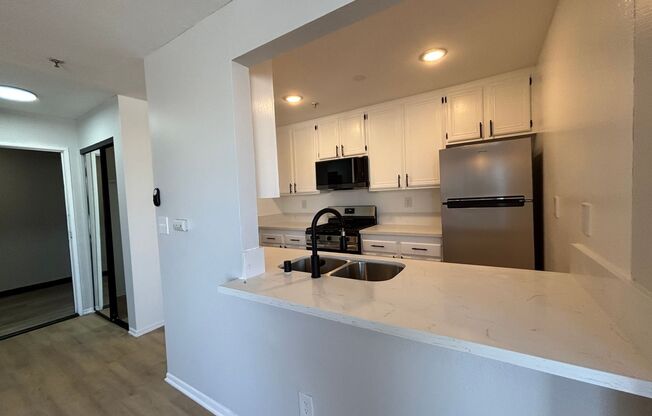 1 bed, 1 bath, 700 sqft, $1,798, Unit 416