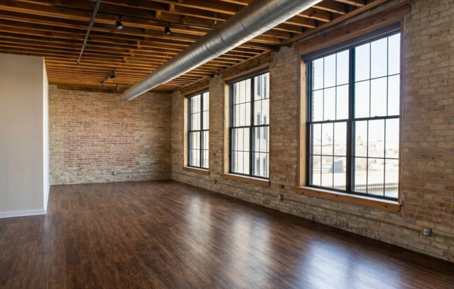 2 beds, 2 baths, 1,460 sqft, $3,500, Unit 504