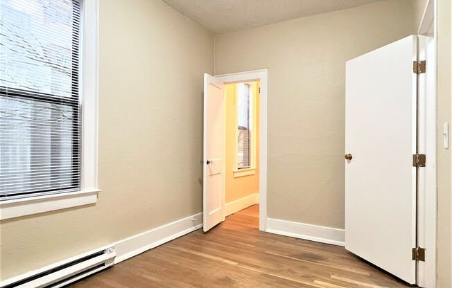 1 bed, 1 bath, 730 sqft, $1,495, Unit 216