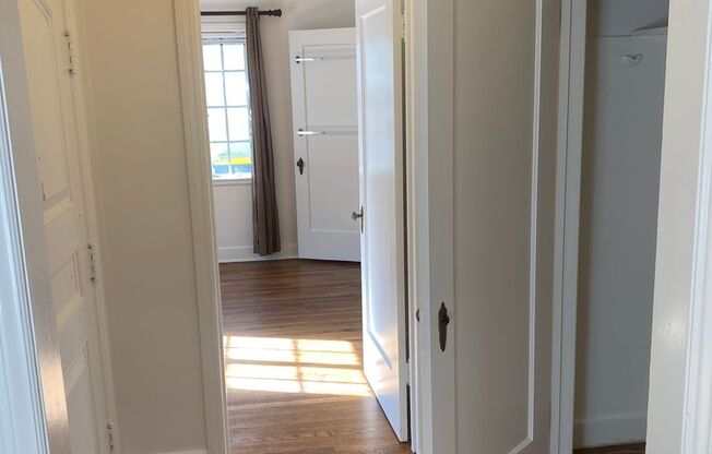 1 bed, 1 bath, $1,175, Unit 1034 - Madison