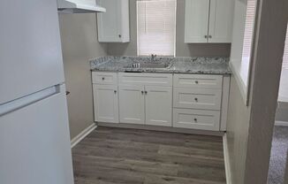 LEXINGTON STREET APTS