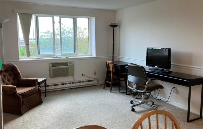 1 bed, 1 bath, 758 sqft, $2,600, Unit 53