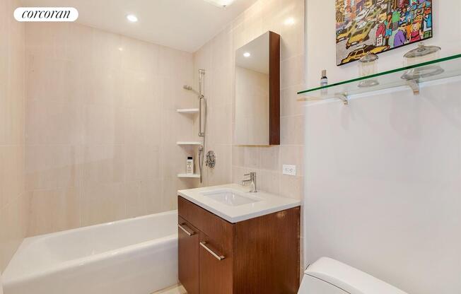 39 E 29 ST