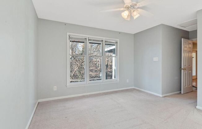 2 Bedroom Condo Near Rex Hospital!
