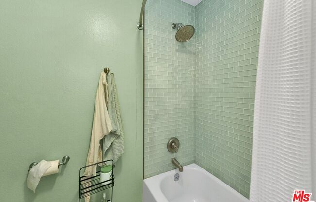 7740 Redlands Street