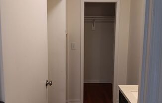 3 beds, 2 baths, $3,300, Unit APARTMENT A