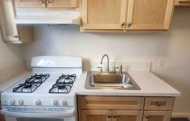 1 bed, 1 bath, $1,550, Unit 04