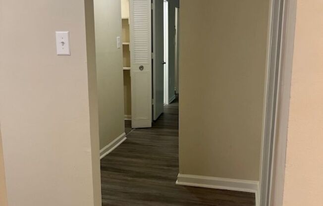 2 beds, 1.5 baths, 945 sqft, $1,895