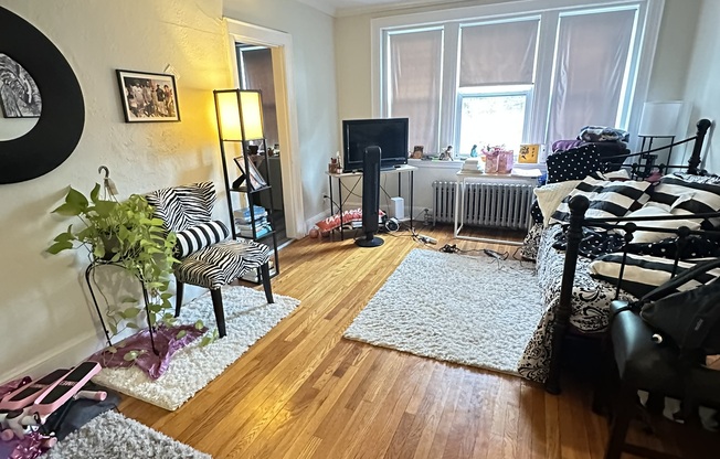 2045 Commonwealth Ave