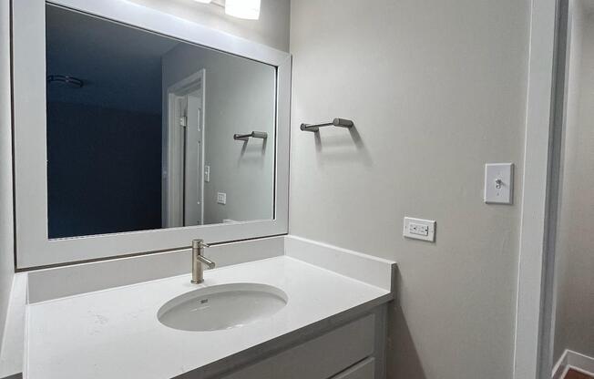 LED anti fog lighted mirror in master