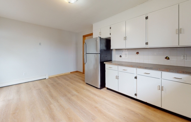 243 LEXINGTON ST