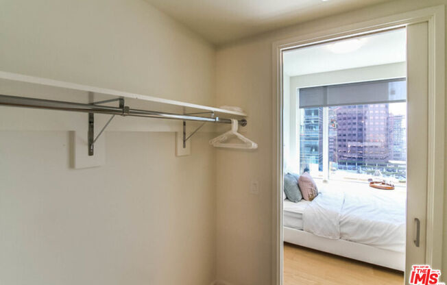 Studio, 1 bath, 480 sqft, $3,500, Unit 905