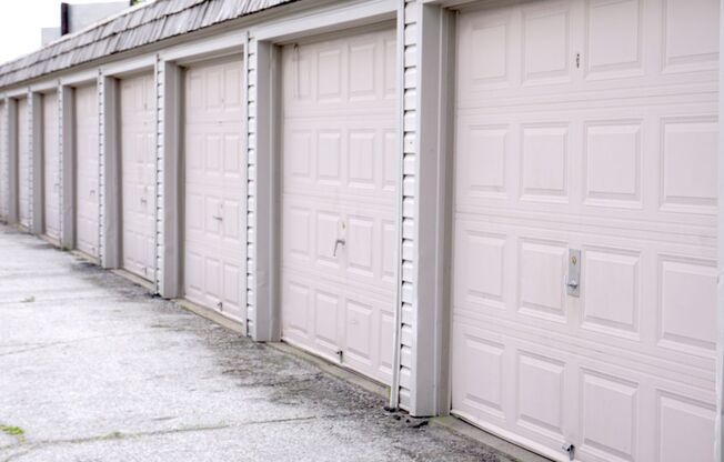 2 beds, 1 bath, 950 sqft, $995, Unit 10