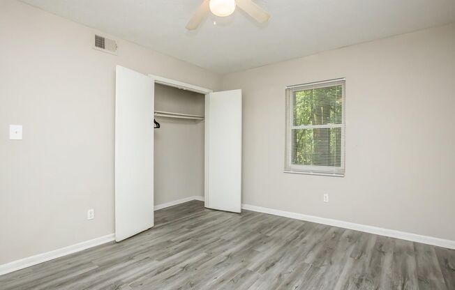 2 beds, 1 bath, 770 sqft, $1,285, Unit G2