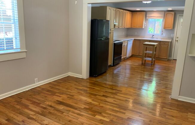 2 beds, 1 bath, $1,500