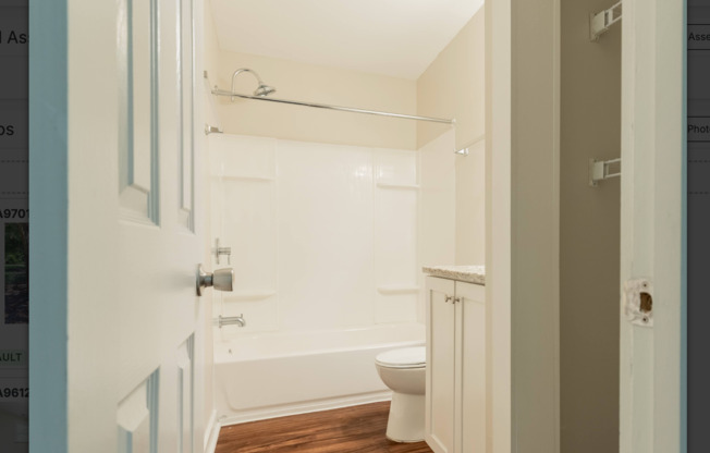 2 beds, 1 bath, 800 sqft, $1,500, Unit A-6