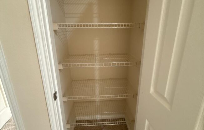 1 bed, 1 bath, 641 sqft, $1,430, Unit 0131