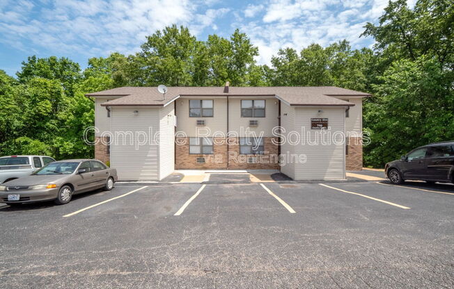 790 COUNTRY AIRE CT