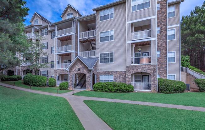 Walden_Crossing_Exterior_9_Canton_GA