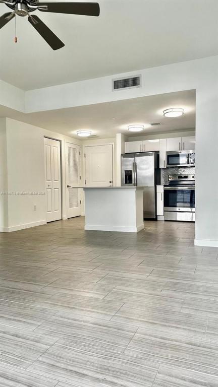 1 bed, 1 bath, 672 sqft, $2,600