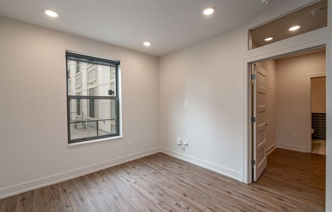 Studio, 1 bath, $1,315, Unit 1050 N 4th St. Apt. 207