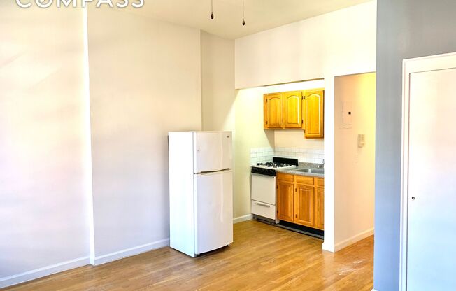 116 W 131 ST
