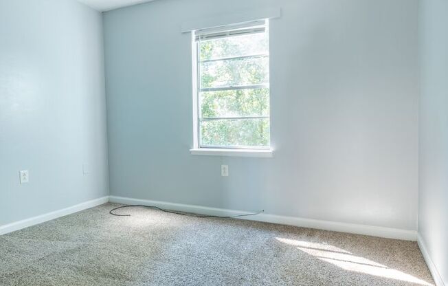 2 beds, 1 bath, 790 sqft, $950, Unit M3