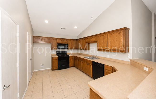 1153 COTTONWOOD DR