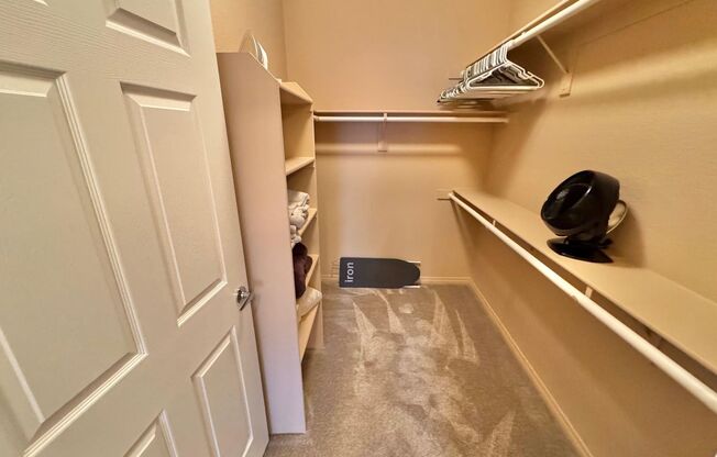 2 beds, 2 baths, $2,000, Unit # 3123