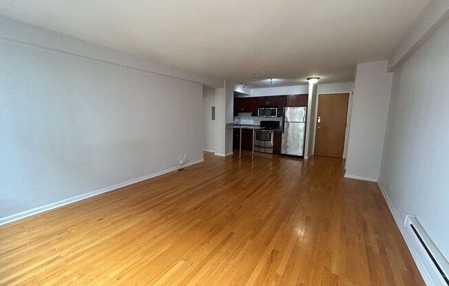 1 bed, 1 bath, 700 sqft, $1,950, Unit 418-1501