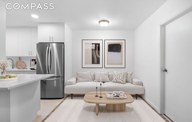 229 E 24 ST