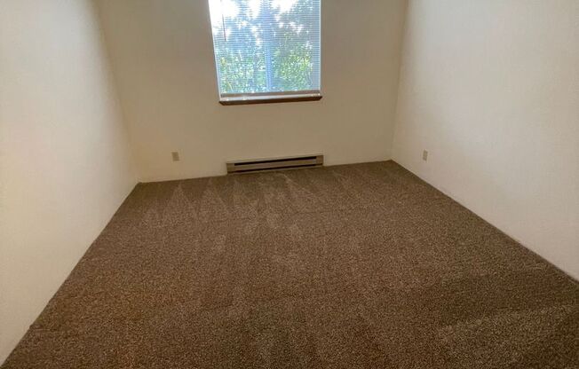 2 beds, 1.5 baths, 900 sqft, $1,550, Unit B105