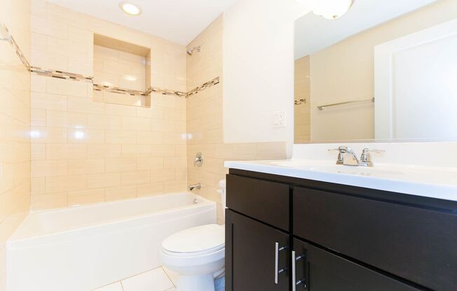 4 beds, 2 baths, 1,450 sqft, $4,750, Unit 853-1N