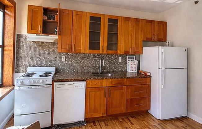 1 bed, 1 bath, 700 sqft, $2,250, Unit B10