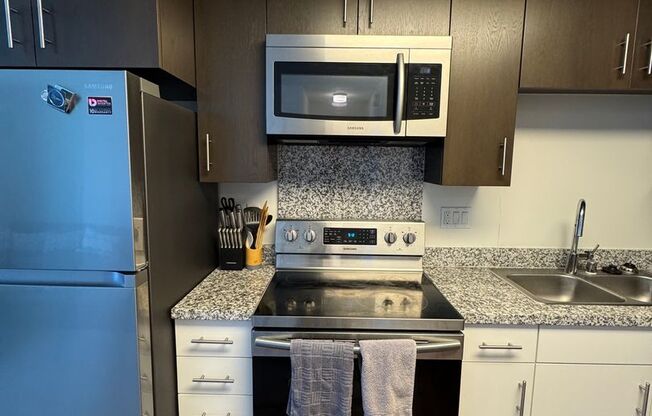 1 bed, 1 bath, $2,500, Unit UNIT # 2103