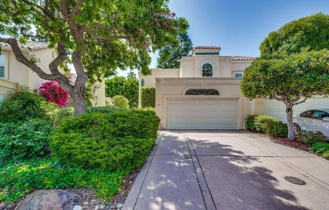 Beautiful and spacious 3 bedroom 2.5 bath Townhouse in Mountain View, CA 94040