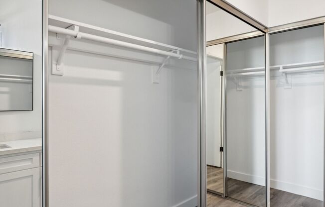 2 beds, 2 baths, 1,058 sqft, $2,898, Unit 4220.110