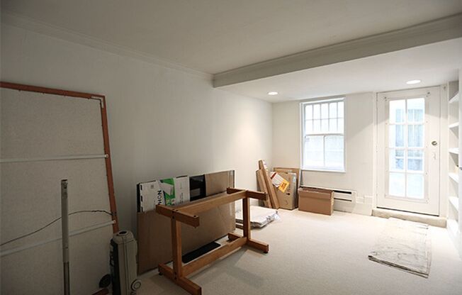 OPEN HOUSE: Sunday (6/8) 1:35pm-2:00pm Elegant 2BR/2BA Beautiful!! Fantastic Neighborhood (304 Walnut #6)