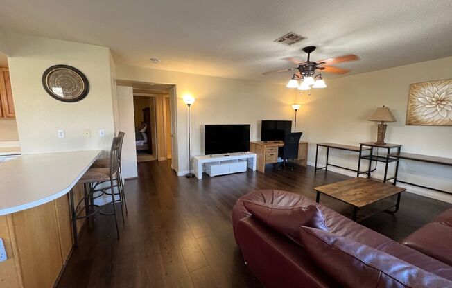 2 beds, 2 baths, $1,650