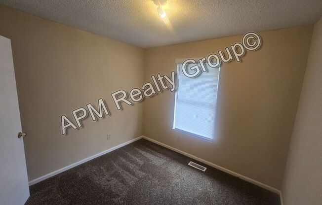 2 beds, 1.5 baths, $895