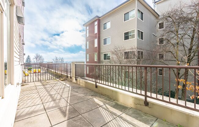 Studio, 1 bath, 543 sqft, $1,209, Unit B108