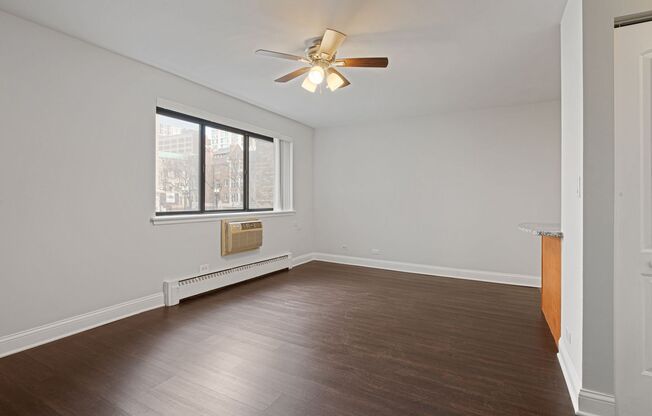 Studio, 1 bath, 336 sqft, $1,450, Unit 205