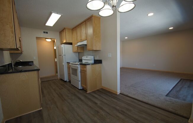 2 beds, 2 baths, 1,050 sqft, $1,798, Unit 306