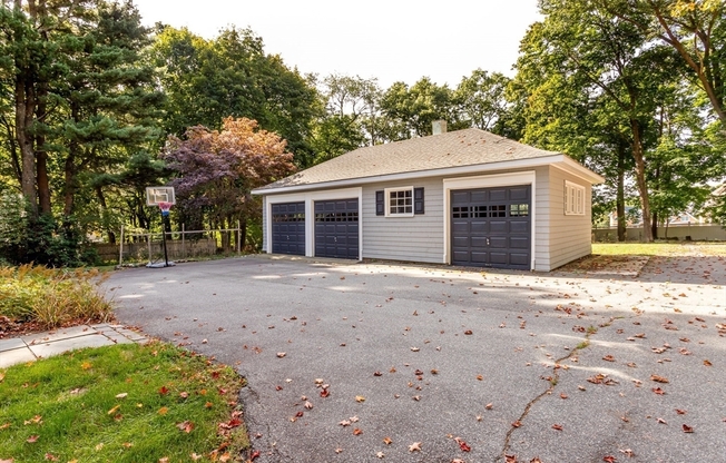 34 BRUSH HL LN